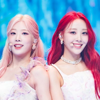 #kimlip: cierra la puta boca, estĆ” sonando STAR āØ| aespa OT4 ā¤ļøšāš¦ y LOONA OT12 mi prioridad | GOT ā”