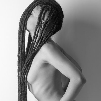 Travelling Art Model and photographer.
Hair like the roots of Ancient Trees.
Instagram: https://t.co/BAG3zfmdOr