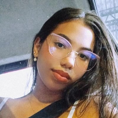 elicarlaaa's profile picture. 