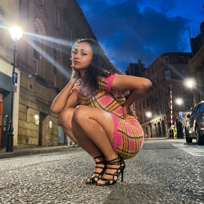 chanda_john's profile picture. .... .. ... ......... . . ..