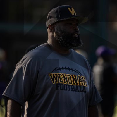 I’m coach Chris currently the OC at Wenonah HS in Birmingham Alabama.