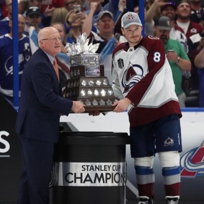 Fan Run Twitter Account - 2013 - Giving my takes on all things Colorado Avalanche #GoAvsGo 🏒🥅 2022 Stanley Cup Champion