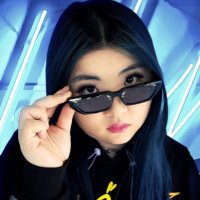 FUNNEH(@ItsFunneh) 's Twitter Profile Photo