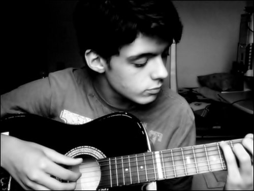 Sou um jovem forte... x'D