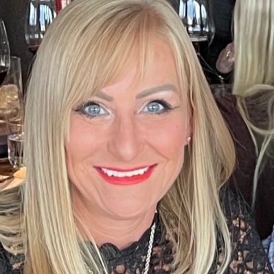 Vicki_d_hudson's profile picture. If not working I’ll be running or racing or training