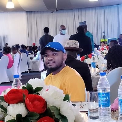 | I serve God at the interest of His kingdom | Supply Chain Planner | Arsenal fan | Politics | Great Futarian | Not ashamed of the Gospel |