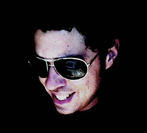 Gonchalo7's profile picture. Politólogo y licenciado en bellas artes [UCF, Orlando 2006-2007]