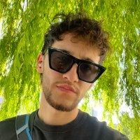 Karimoved (@kkrmv) 's Twitter Profile