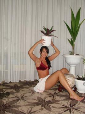 Amal_Valenzano's profile picture. Vanakkam I am Raunch girl . Look For my profile