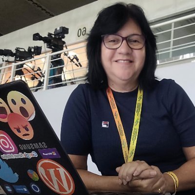 Perfil da Cris Dissat, editora do Blog https://t.co/zXnX7Gfdsx dissat@gmail.com
YouTube/blogfimdejogo
contato/parcerias contato@fimdejogo.com.br