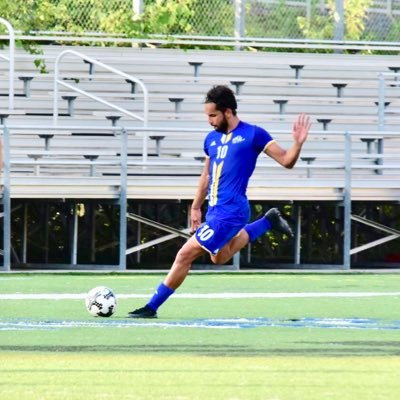 robertochaddad's profile picture. Bostero como Roman