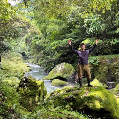 大学院生、菌と他生物の相互作用に興味があります。Graduate Student, Natural History | Fungal Ecology | Mycoheterotrophy | Mycorrhiza | Rstats | Data Visualization. Opinions are my own.