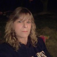 Lori Everett - @LoriEve73999689 Twitter Profile Photo