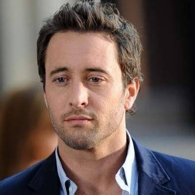 Alex O'Loughlin Australian actor, writer, director, and producer, who played Lieutenant Commander Steve McGarrett on CBS' remake of the TV series Hawaii