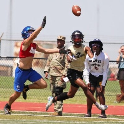 ‘23 | WR/DB @ Midwest City High school | 4.49 40| | 6’0 | | 200lbs max bench press | Business Inquiries Contact: luvmqre@gmail.com