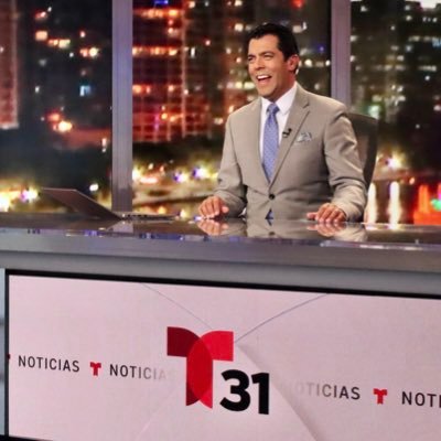 Presentador de Noticias/News Anchor WTMO Telemundo 31.
6 x 🏆 Emmy Award Winner. Ingeniero de profesión, periodista por convicción.