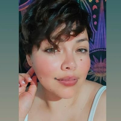 Dalizilla's profile picture. Habitante temporal de éste mundo fugaz.
Comunicóloga, todóloga y aprendiz a la vez.