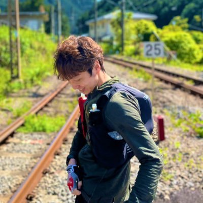 本とコーヒー、お酒と音楽が好きです。最近は日本酒。趣味はランニング、登山、FF14を少々。最近は週1のドライブ。Webエンジニア。フォロバはお会いしてお顔とアカウントが一致した方のみいたします。