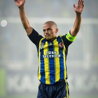 FB_Hayattr's profile picture. FENERBAHÇE HAYATTIR 💛💙 @Fenerbahce
