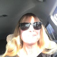Midwest Momma(@humorsaveslives) 's Twitter Profile Photo