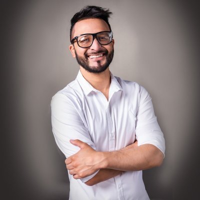 JohnnielRojas's profile picture. Latinoamericano
CEO & Founder de Tesis Time https://t.co/PuZ4jFtZmO
Lic. Comunicacion Social, Mgtr en MKT
Entrepreneur. MIT Innovators Under 35
