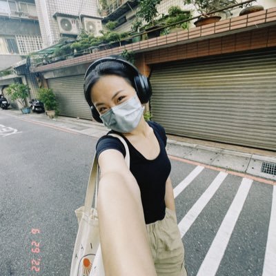 shhannonn_'s profile picture. ya I use emojis 😃😏