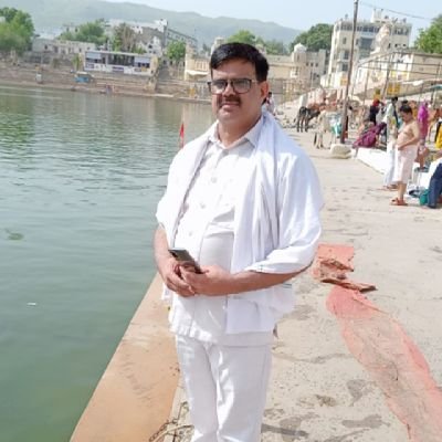 I like everything my name is polu Ram Dhaka I live in village of Haryana I intrest in political so I want to join Twitter I want to take my eyes on evry news