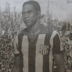 Fotos e Edits de Momentos Icônicos do Ceará Sporting Club