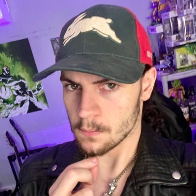 Australian Twitch Streamer and YouTuber. 2k on Twitch, 1k on YouTube.