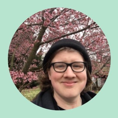 LauraManos's profile picture. 