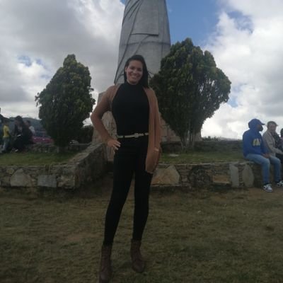 irina_morillo's profile picture. En la Vida puedes perder 2 cosas: La vida y el Tiempo.... Perder la Vida es inevitable.... Perder el Tiempo es imperdonable.....