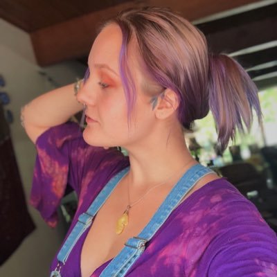 she / they | Founder of Sage Fox Art Collective | ♓️♓️♌️ | IG @piscesofwork or @sagefoxcollective 🦋bound by nothing 🦋