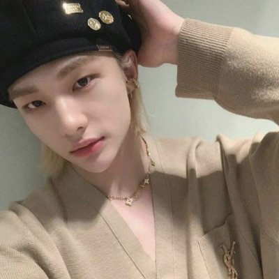 ...jst got off a call with haewon and she told me she dreamed of me