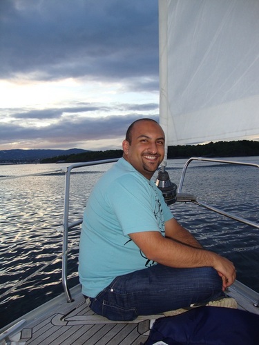 ZaidModhi's profile picture. A physiotherapist/musician who believes in peace and love for all people. Smile is the magical word:))