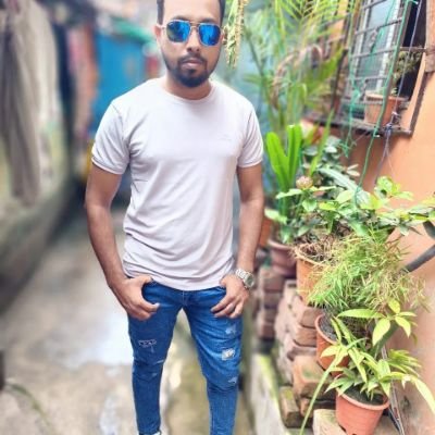 akhtar425's profile picture. 