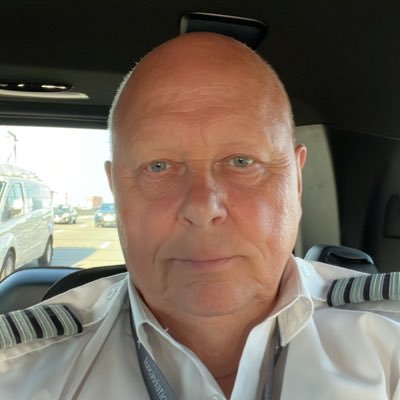 Simonpilot456's profile picture. Corporate Jet Pilot 👨‍✈️| World Traveller 🌏 | Cryptocurrency Advocate | DYOR