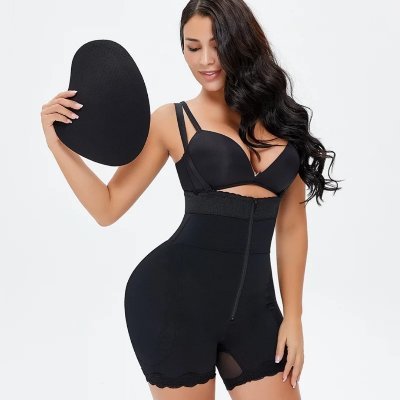 glogestore's profile picture. Gloge is an online store tailored to help men and women achieve the flawless skin, body shapes, and curves they desired.