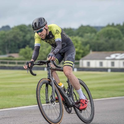 wallisphotos_uk's profile picture. Photographer, cyclist, geek and beekeeper....not your usual combination @wallisphotos@mastodonapp.uk