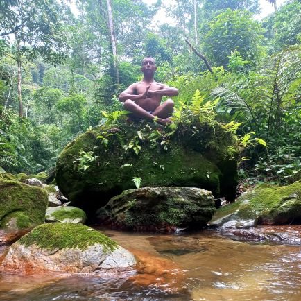 Natural, 
Progresista, 
Busco mi verdad, busco mi propósito 🧘🏾‍♂️🚵🏾‍♂️#BeerLover #LlaneroQuña'o #YNWA 👨🏾‍🔧🥶