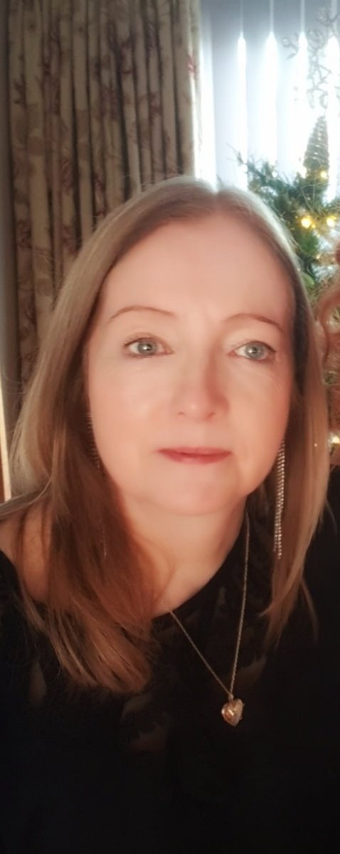 gillmuir2020's profile picture. Originally From Wraysbury Berkshire, Loves Rock, Rugby & Red Wine