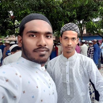 i am a student. This is Rasel sheikh. Welcome to My profile. i want online earning....easily