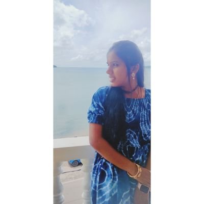 abi_kar1615's profile picture. Coffee in one hand, confidence in another.
blue 💙lover