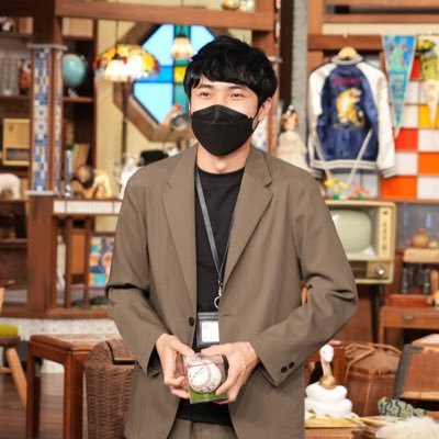 日本テレビで編成のお仕事。企画に関連することいろいろやってます。過去企画・演出・P→スクール革命/ナカイの窓/笑神様/世界番付/ガキ使/笑ってはいけない/ヒルナンデス/火サプ/ボンビーガール/みんなの動物園/中居正広の悲報館/ひまつぶ荘ほか多数［好き］お笑い、ベイスターズ、ラーメン二郎