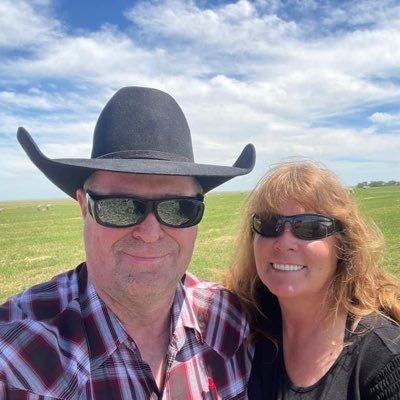 🇺🇸Henry Sales- Auction Time Auctioneer- custom Farmer, conservative, I Love my wife SUE & my 2 sons, #agtwitter, Married to @SArteberry MAGA2024