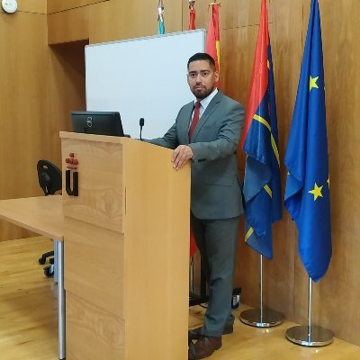 NicolasRUribe's profile picture. Computer Science PhD. 
Research in Metaheuristics.
Profe en la @etsii_urjc en la #URJC.
ORCID: https://t.co/PO497hKYq2