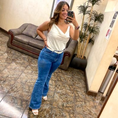 👻 snapchat: abrilvelez