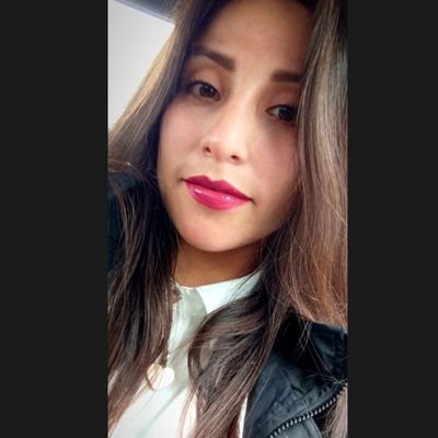 Para mis amigos Mel o Melo 😌 // Bailarina de salsa nivel cigoto y casi poler❤️
// Licenciada en Ciencias de la Comunicación👩🏻🎓