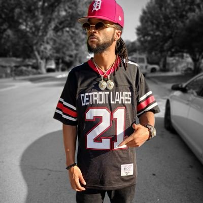 Vision Board Music L.L.C
Artist/Songwriter/Producer
Vision Heirs 💸
United Masters 🌐
📀📀📀💿📀📀📀
Detroit 🛬 Ft. Worth
Death Before Dishonor