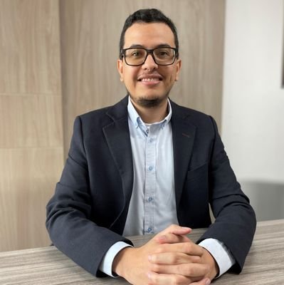 Vástago de la educación pública de Colombia.