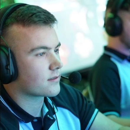 🇬🇧 | @raf_esports
Co-Owner & Founder of @TeamHSKgg | Freelance Photographer
